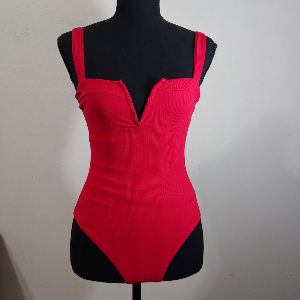 L SPACE CHA CHA ONE-PIECE WOMEN'S SWIMSUIT  RED SIZE 6